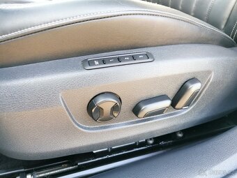Škoda Superb 2.0 TDi DSG Style,Kůže,Tažné - 16