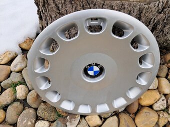 ORIG. POKLICE BMW 15'', POUZE 1 KS, ORIG. Č. 36.13-1 093 3 - 16