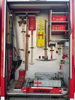 hasičské (požární) vozidlo - 16