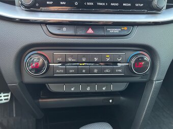 KIA Ceed SW CD 1,5 T-GDi GPF 7DCT GT LINE - 16