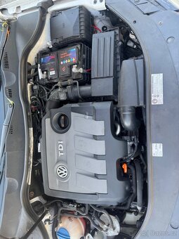 Prodám náhradní díly na Passat b7 - 16