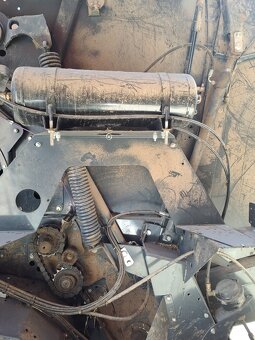 prodej lis Kuhn VB3155 - 16
