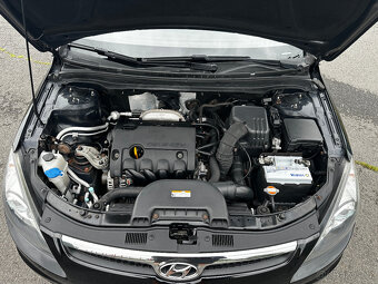 HYUNDAI i30, 1.4i, r.v. 2010 - 16