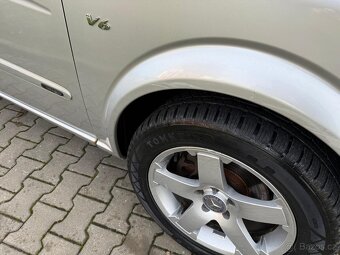 Mercedes-Benz Viano 3.0 CDI Long, V6, r. v. 2010 – 8 míst - 16