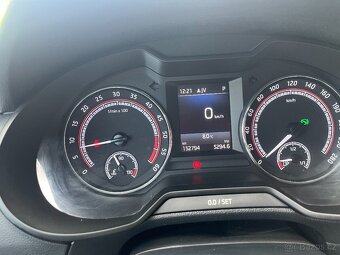 Škoda Octavia 3 RS kombi Motor 2.0 TDI 135 kw - 16