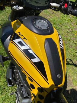 Yamaha MT 07 luxusní stav - 16