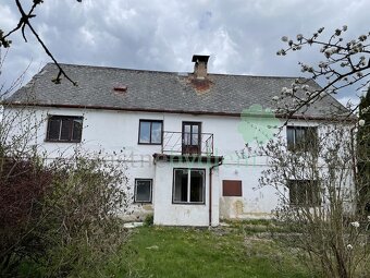 Prodám rodinný dům na klidném místě s velkým pozemkem - 16