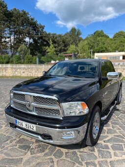 DODGE RAM 5.7Hemi Laramie - 16