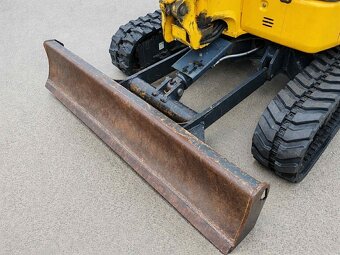 pásový minibáger KOMATSU PC35MR-5 - 16