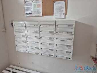 Pronájem bytu 3+1, 67 m2, lodžie 5m2, Notečská, Troja, Praha - 16