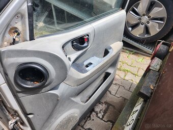 Prodám díly na Hyundai SantaFe - 16