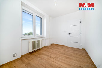 Prodej bytu 3+kk, 52 m², Hradec Králové, ul. třída SNP - 16