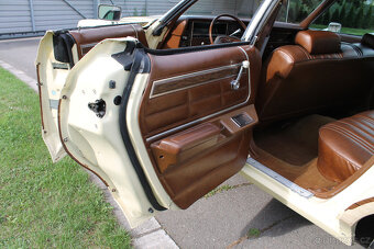 1976 Ford Country Squire 400 V8 - 16