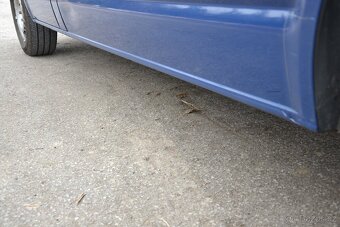 VW Transporter T5 LONG 2.5 TDi, Klima, 6 míst, ČR,2křídlé dv - 16