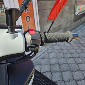 Sym Maxsym 600i ABS, kufr, původ ČR, STK DO 07/2027, kufr - 16