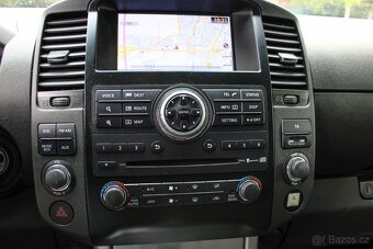 Nissan Navara DoubleCab 3.0 V6 dCi A/T Long - 16