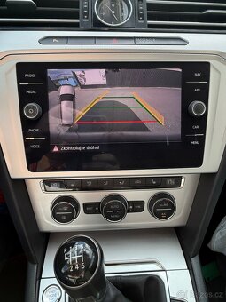 VOLKSWAGEN PASSAT B8 2.0 TDI 110KW TOP VYBAVA SERVIS - 16