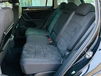 Volkswagen Tiguan 2.0TSI 4x4 AUTOMAT KAMERY SERVISKA HIGHLIN - 16