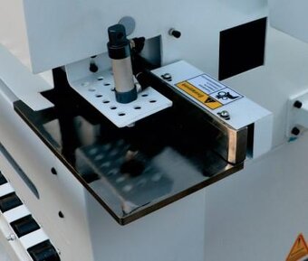 Olepovačka ABS hran . - 16