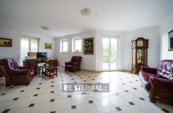 Prodej rodinného domu, 405 m2 (1735 m2) - České Budějovice - 16