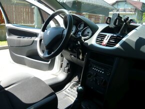 Peugeot 207 SW 1,4i 16v VTI 95 Urban Move - 16