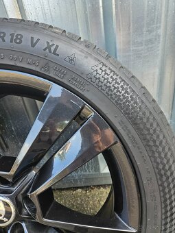 Zimní alu kola Mytikas 18" Škoda Karoq 225/50 R18 - 16