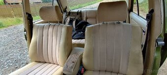 Mercedes-Benz W123 200 D - 16
