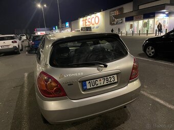 Nissan Almera 1.5i Rok 2005. Najeto 150 tis km. Klima - 16