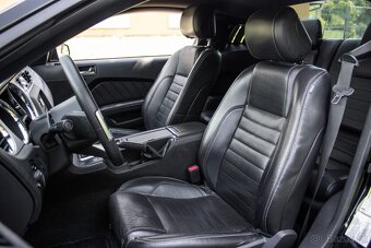 Ford Mustang V6 231kW RWD 2014 - 16