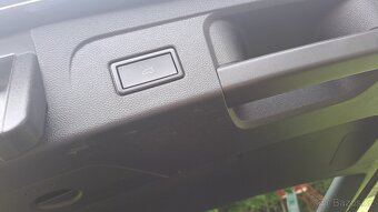 Volkswagen Touran 2.0 TDI - 16