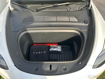 Tesla model y long range dual motor 2022 - 16