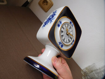 PORCELÁNOVÉ STOLNÍ HODINY - DUX - DESIGNED BY J. MAREK - BRU - 16