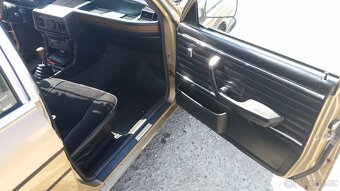 Prodám BMW 525, e12, r.v. 10/1980, zlatá, design ALPINA - 16