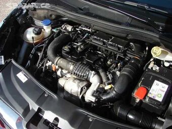 Peugeot 2008 1.4 HDI r.v.2015 2.Maj.serv.kníž.DPH - 16