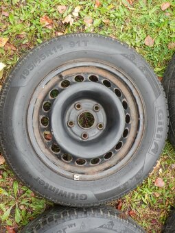 4xObutá zimní sada ŠKODA OCTAVIA 2 15tky. ET 47 195/65 R15 - 16