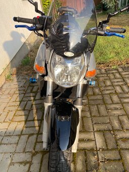 Suzuki GSR 600 - 16