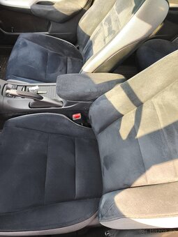 Honda Civic 1,8 Vtec i-shift automat executive - 16