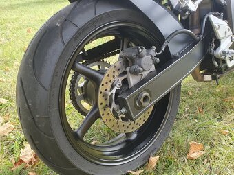 Prodám Yamaha FZ6 FAZER najeto 19 586km - 16