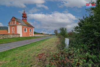 Prodej pozemku k bydlení, 1556 m², Valeč, ul. Podbořanská - 16