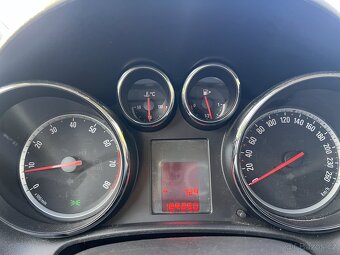 Prodám Opel astra J 2010, 1.4benzin 74kw - 16