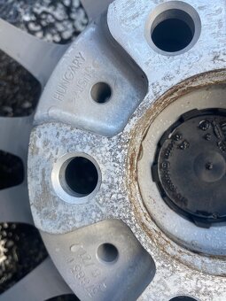 5x112 R18 8J ET30 BMW + 245/45 R18 GoodYear zimné - 16