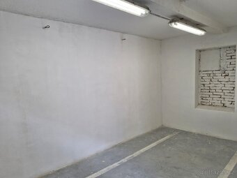 Sklad/malovýroba/prodejní prostor v Říční ulici v Lounech - 16