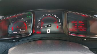 Citroen DS5, 2.0 HDi 133 kW, rok 2016, 136200 Km - 16