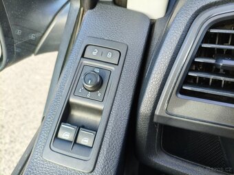 Volkswagen Transporter T6 2.0TDI 110KW 9míst  r.v.2018 - 16