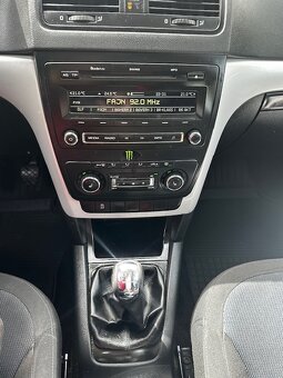 Škoda Yeti 1.2TSI, r.2010, serviska, klima, stk, 2.maj. - 16