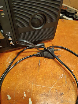 Radiomagnetofon RFT SKR720 z roku 1988 - 16
