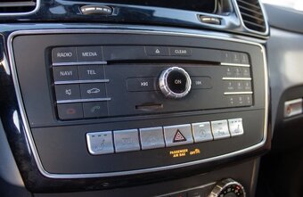 Mercedes-Benz GLE 400 4MATIC AMG - 16