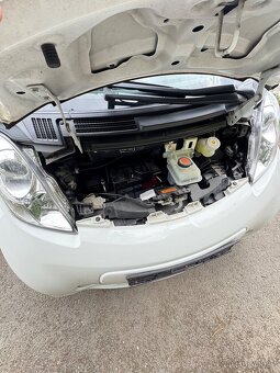 Peugeot iON - 16