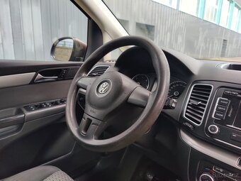 Volkswagen Sharan 2,0 TDi CR / Highline/ - 16