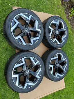Alu kola VOLKSWAGEN PASSAT B9 i B8, typ COVENTRY BLACK - 16